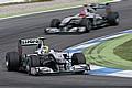 Nico Rosberg vor Michael Schumacher, ein bekanntes Bild der Mercedes-Benz-Fahrer, so auch auf dem Hockenheimring beim Grand Prix von Deutschland. MB/auto-reporter.net 